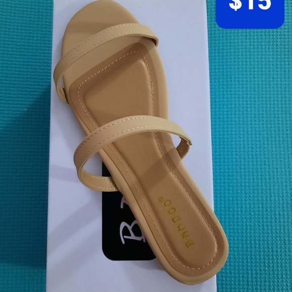 Women's shoes and sandals. - Picture 6 of 16